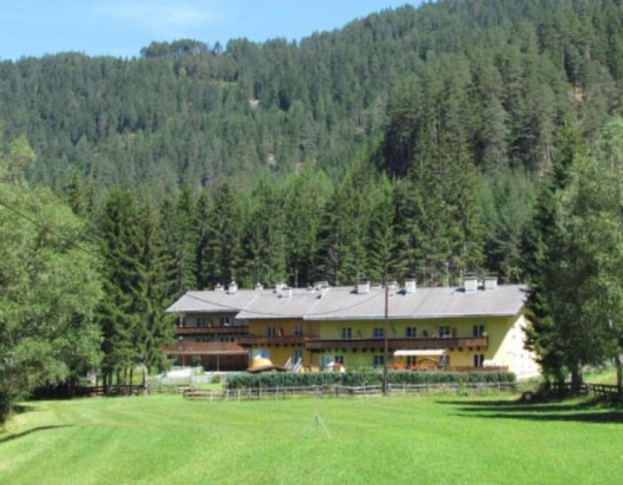 Bernhardiner Apartamento